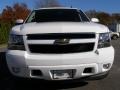 Summit White - Suburban LT 4x4 Photo No. 2