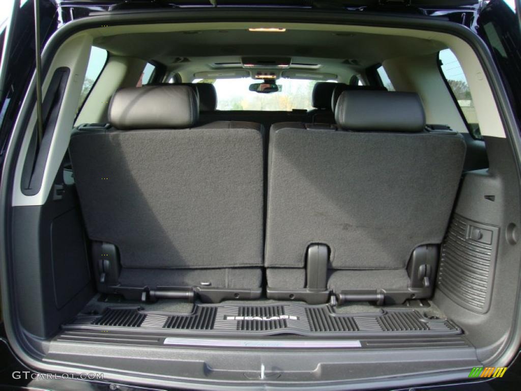2008 Cadillac Escalade AWD Trunk Photo #40347478