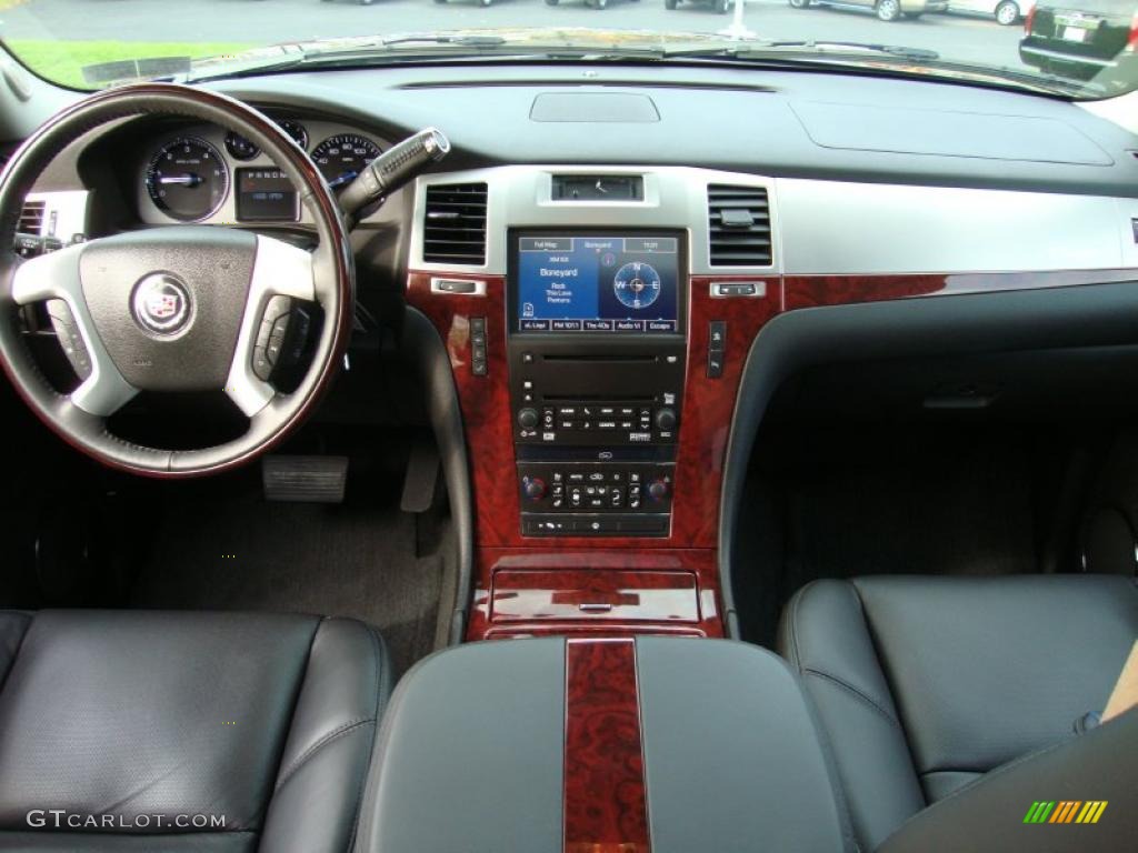 2008 Cadillac Escalade AWD Ebony Dashboard Photo #40347550