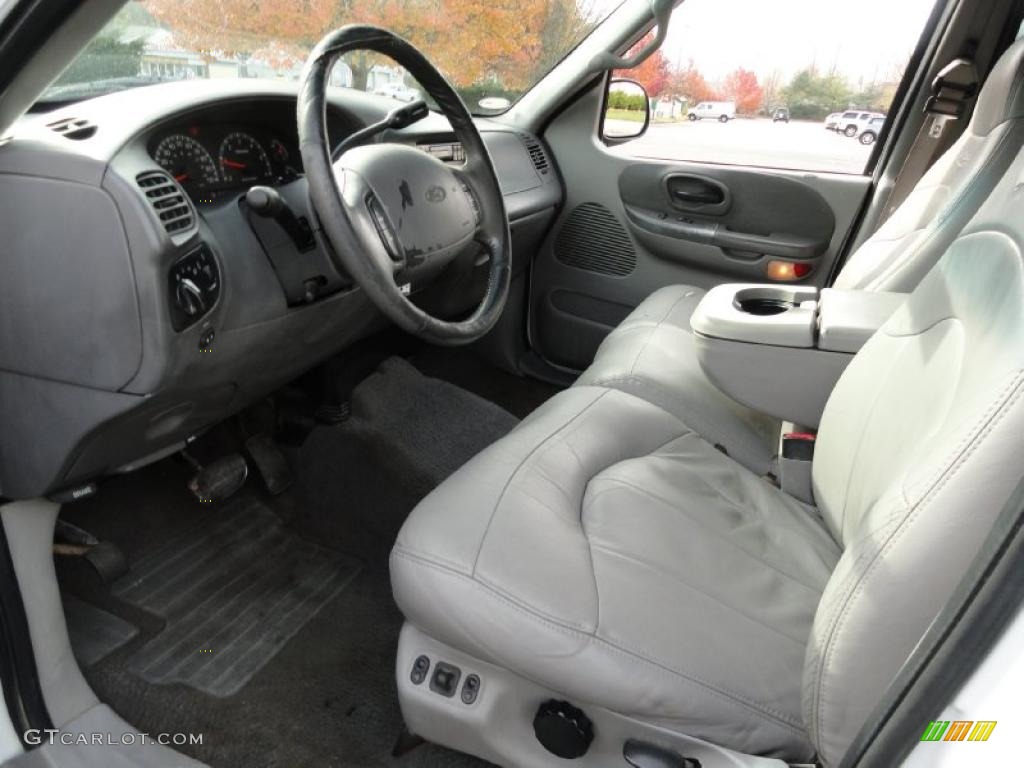 Medium Graphite Interior 2001 Ford F150 XLT SuperCrew 4x4 Photo #40349338