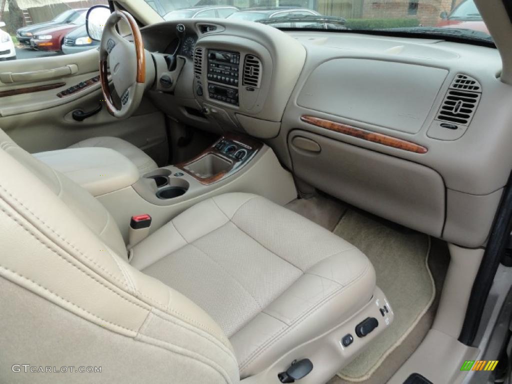 2000 Lincoln Navigator 4x4 Medium Parchment Dashboard Photo #40349958