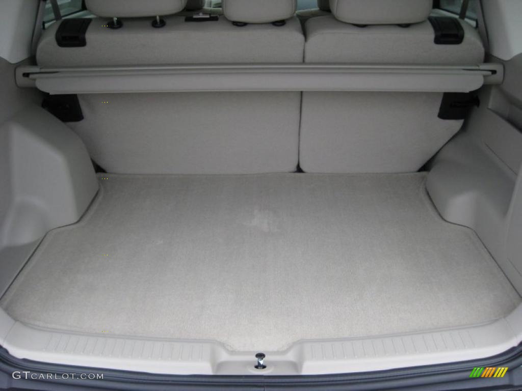 2011 Escape XLT V6 4WD - White Suede / Stone photo #11