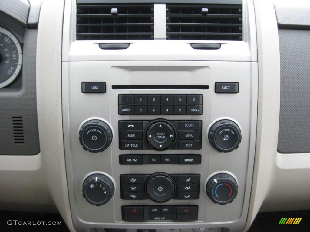 2011 Ford Escape XLT V6 4WD Controls Photo #40351138