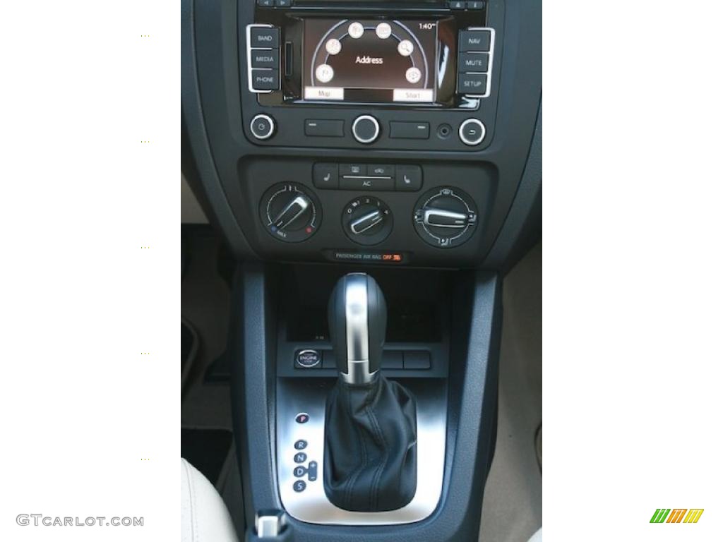 2011 Volkswagen Jetta SEL Sedan 6 Speed Tiptronic Automatic Transmission Photo #40351362