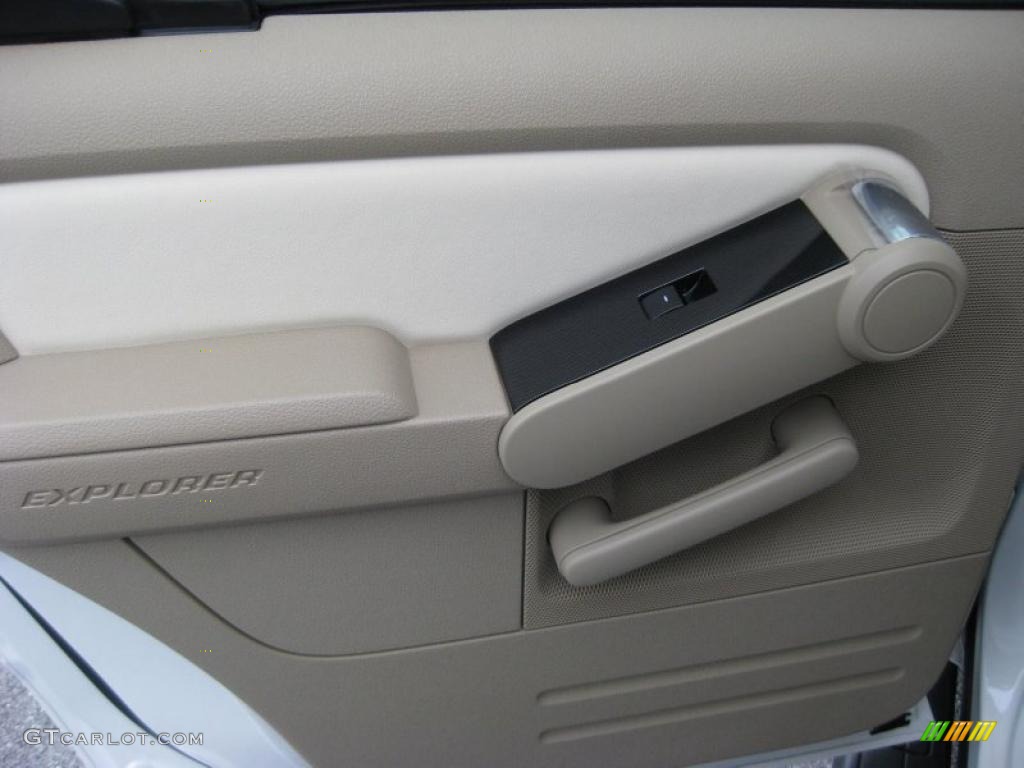 2010 Explorer Sport Trac Limited 4x4 - White Suede / Camel/Sand photo #18