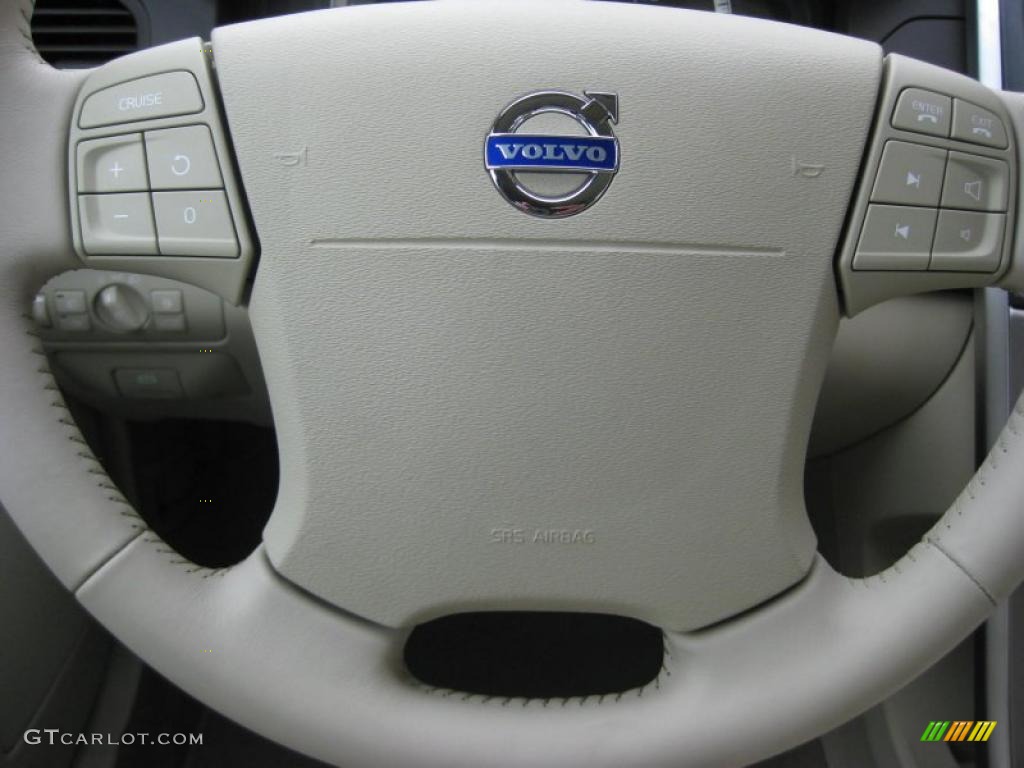 2010 Volvo XC60 T6 AWD Sandstone Steering Wheel Photo #40352218
