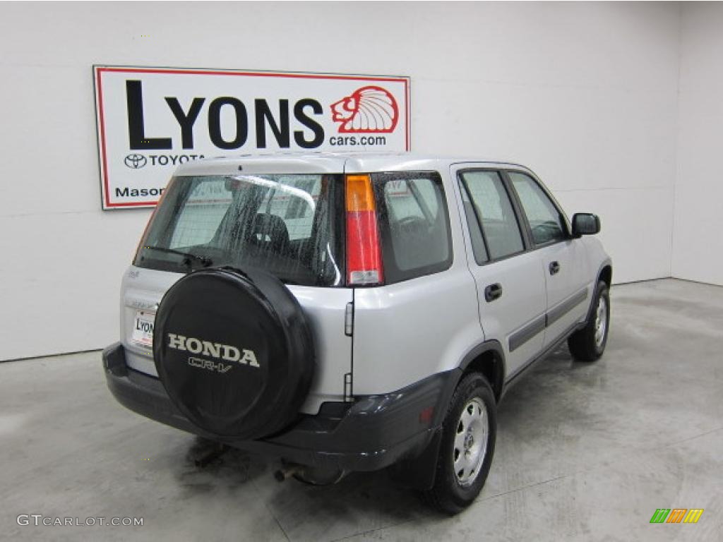 1999 CR-V LX 4WD - Sebring Silver Metallic / Charcoal photo #15