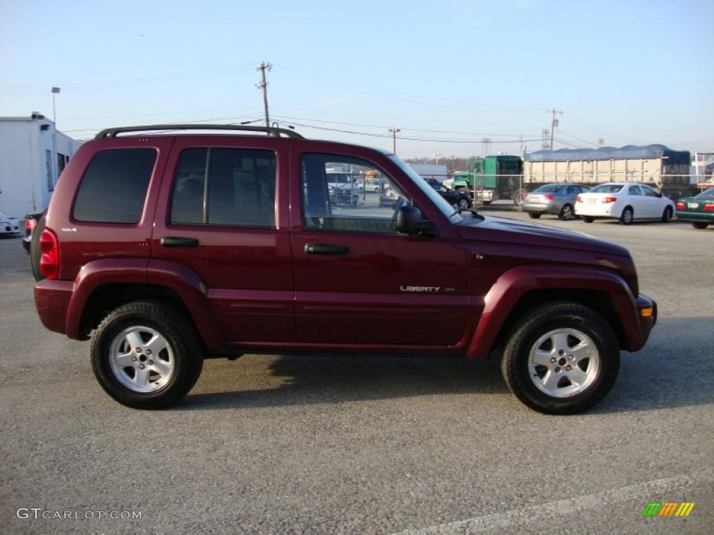 2002 Liberty Limited 4x4 - Dark Garnet Red Pearlcoat / Taupe photo #7