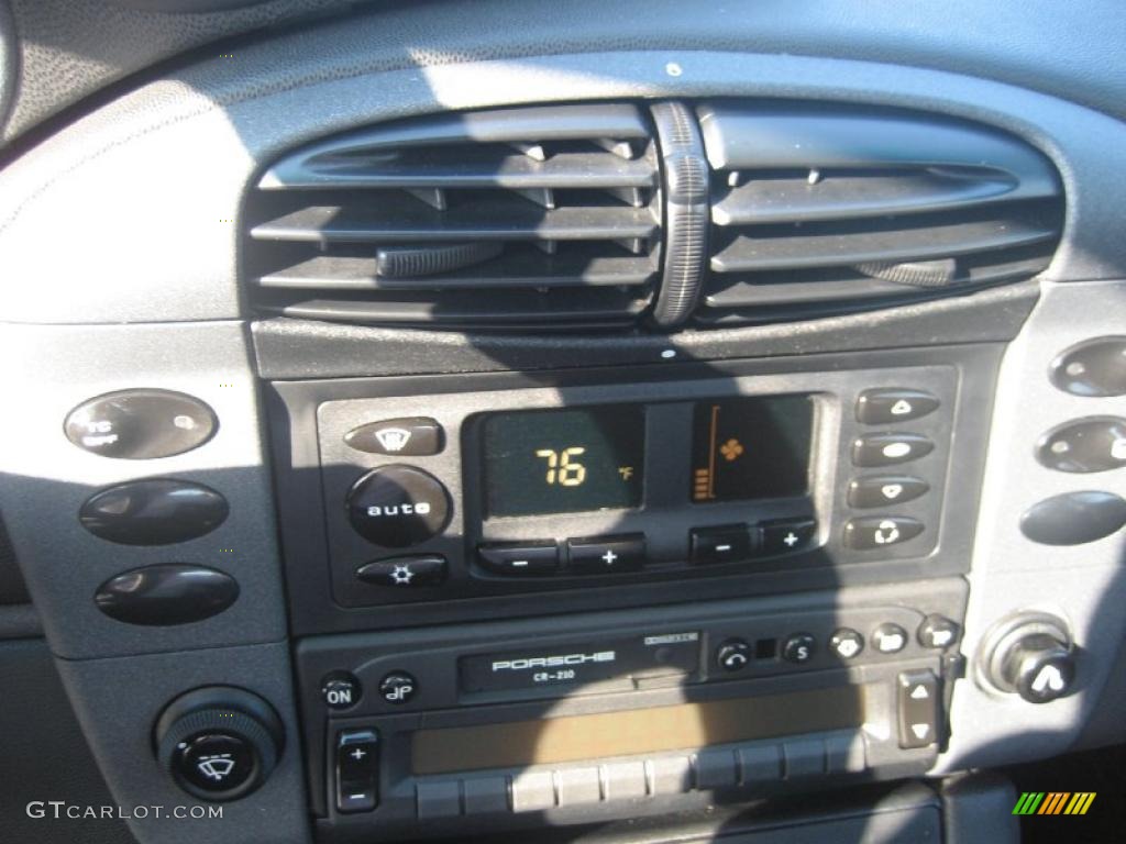 1999 Porsche 911 Carrera Coupe Controls Photo #40363201