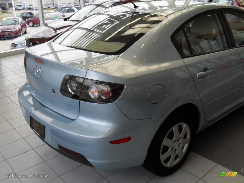 2007 MAZDA3 i Sedan - Ice Blue Metallic / Beige photo #7