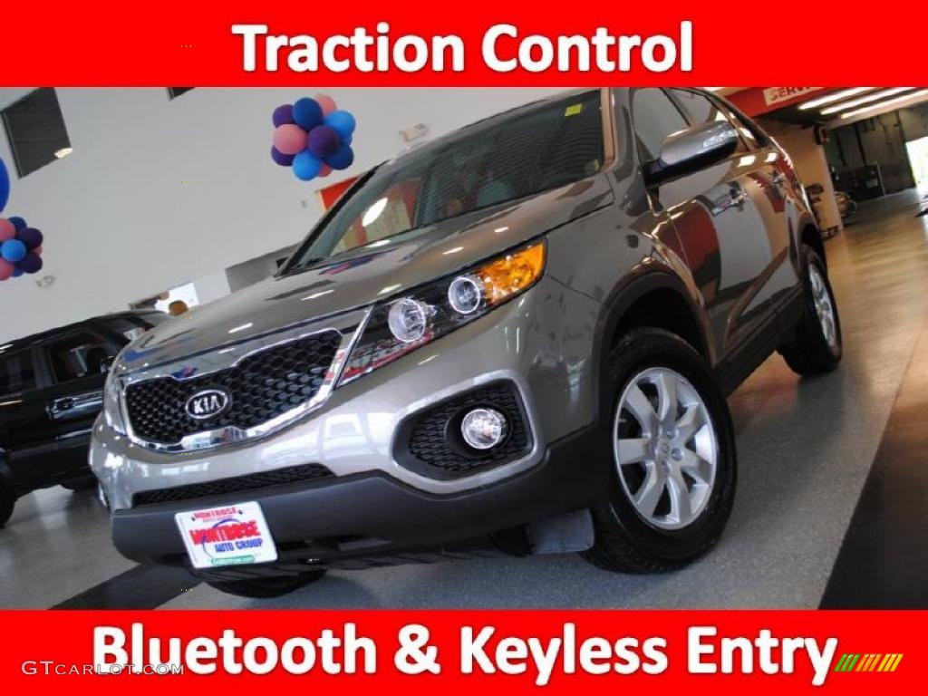 Titanium Silver Kia Sorento