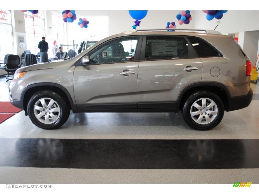 2011 Sorento LX - Titanium Silver / Gray photo #4