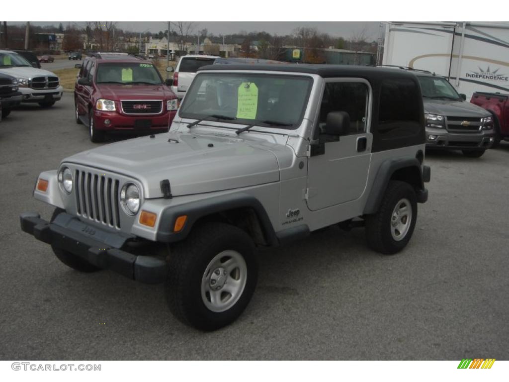 2004 Wrangler X 4x4 - Bright Silver Metallic / Dark Slate Gray photo #20