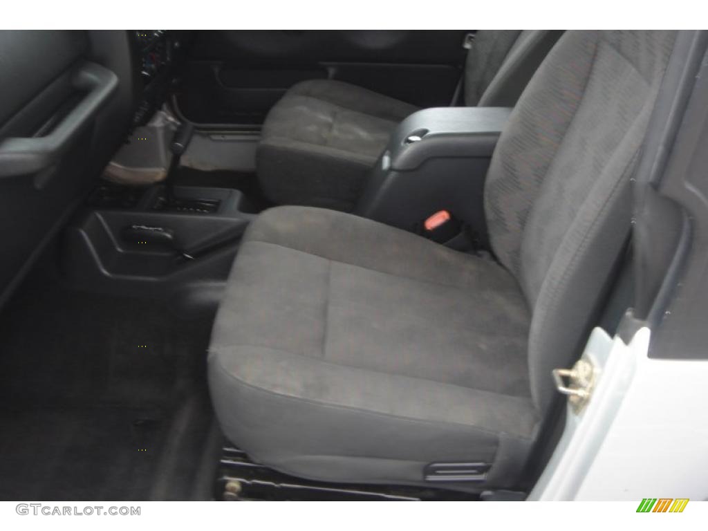 2004 Wrangler X 4x4 - Bright Silver Metallic / Dark Slate Gray photo #26
