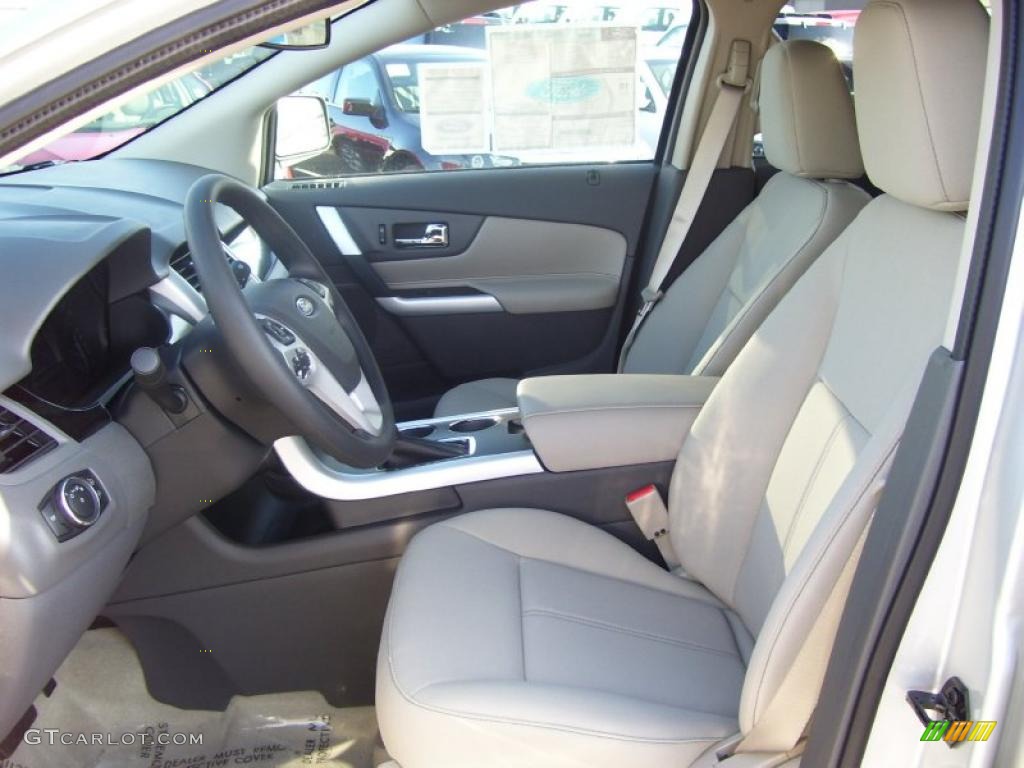 Medium Light Stone Interior 2011 Ford Edge SE Photo #40373157