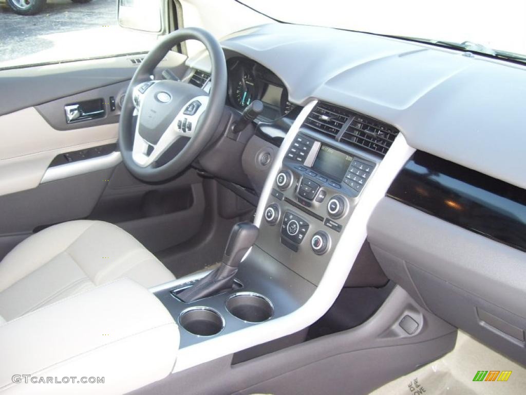 2011 Ford Edge SE Medium Light Stone Dashboard Photo #40373233