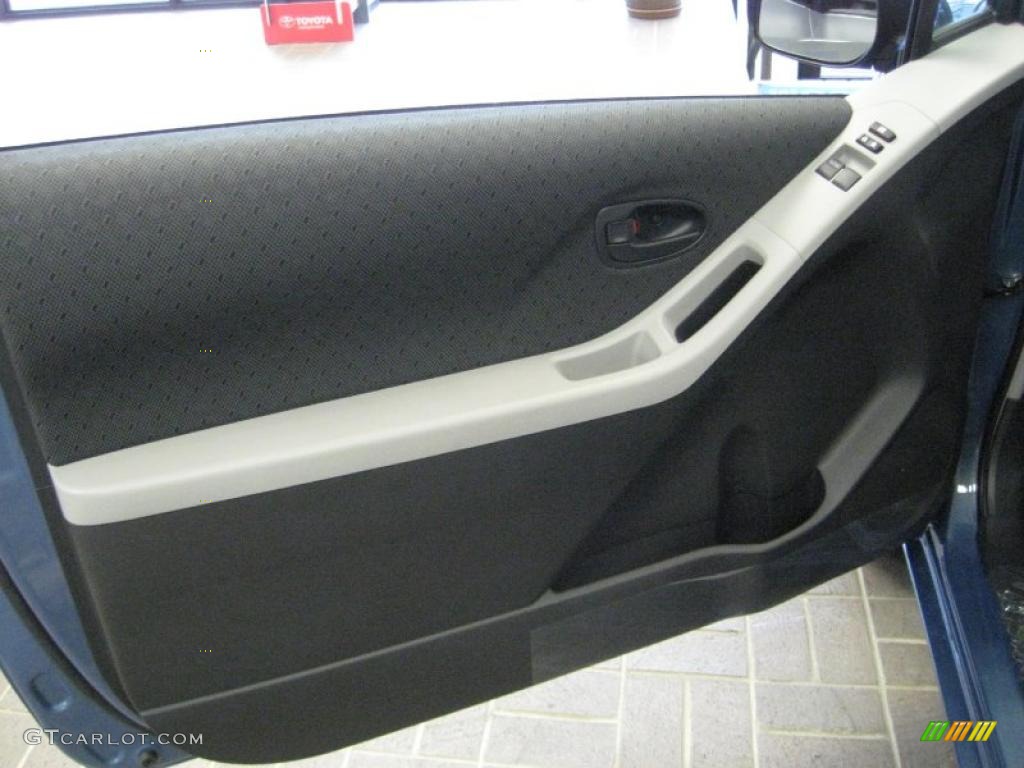 2011 Toyota Yaris 3 Door Liftback Dark Charcoal Door Panel Photo #40376493
