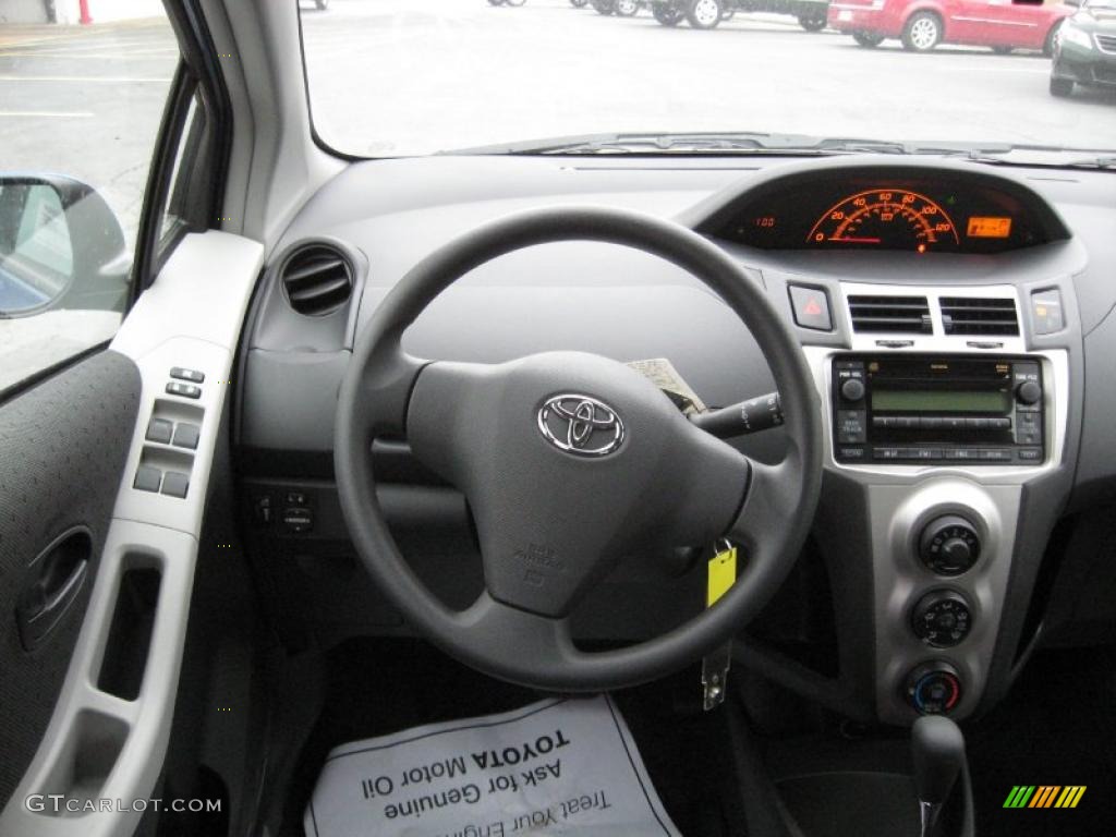 2011 Toyota Yaris 5 Door Liftback Bisque Steering Wheel Photo #40376657