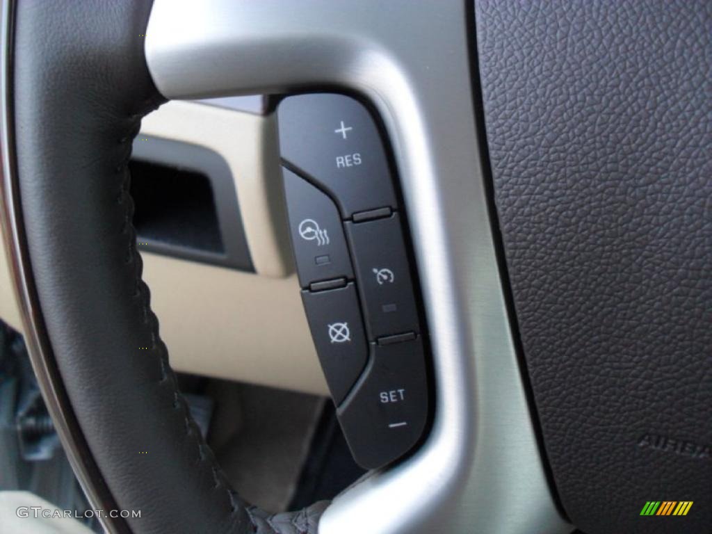 2011 Cadillac Escalade ESV Luxury AWD Controls Photo #40379101