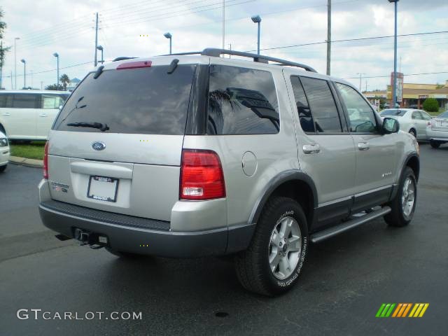 2004 Explorer XLT - Silver Birch Metallic / Graphite photo #3