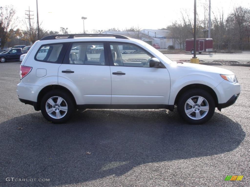 2010 Forester 2.5 X Premium - Satin White Pearl / Platinum photo #7