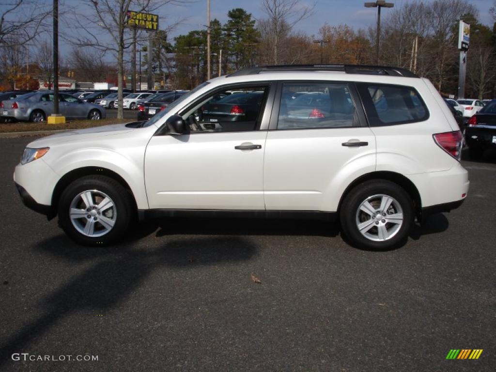 2010 Forester 2.5 X Premium - Satin White Pearl / Platinum photo #9