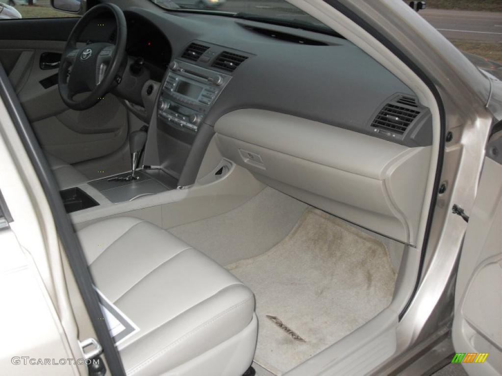 2008 Camry Hybrid - Desert Sand Mica / Bisque photo #5