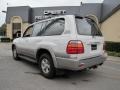 Natural White - Land Cruiser  Photo No. 5