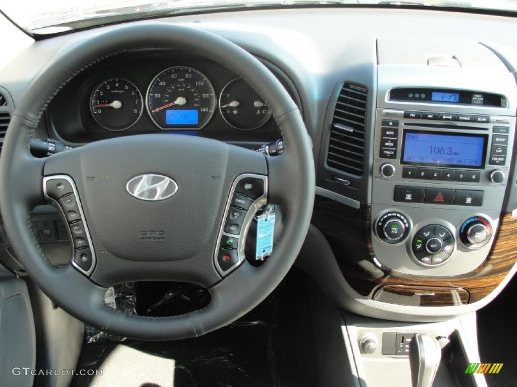 2011 Hyundai Santa Fe SE Controls Photo #40400841