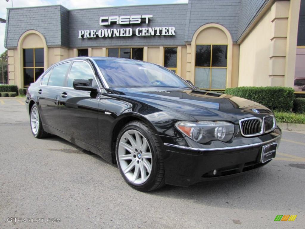 Jet Black BMW 7 Series