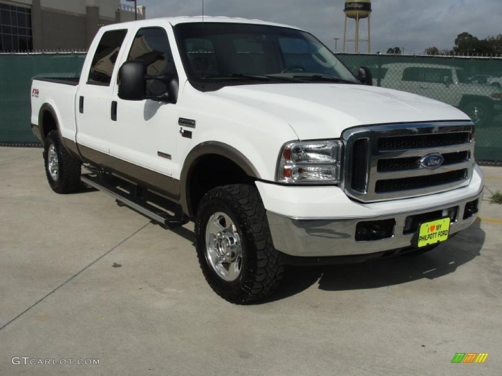 2007 F250 Super Duty Lariat Crew Cab 4x4 - Oxford White Clearcoat / Tan photo #1