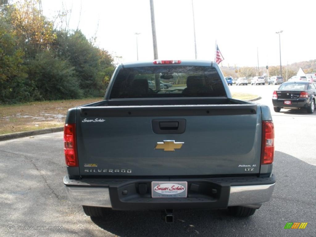 2009 Silverado 1500 LTZ Crew Cab - Blue Granite Metallic / Light Titanium photo #4