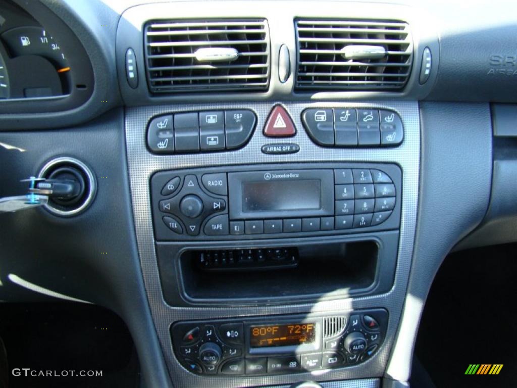 2003 Mercedes-Benz C 320 4Matic Sport Sedan Controls Photo #40412776