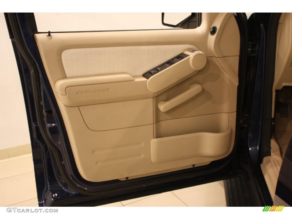 2006 Ford Explorer XLT 4x4 Door Panel Photos