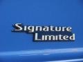 2005 Norsea Blue Metallic Lincoln Town Car Signature Limited  photo #10