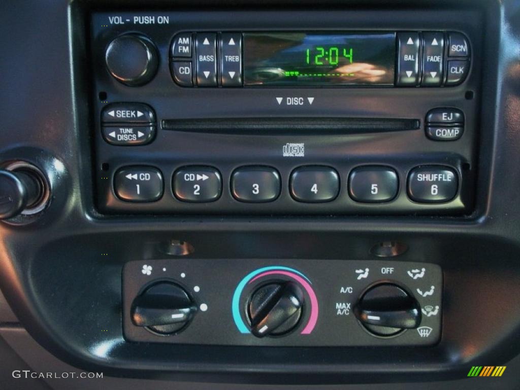 2001 Ford Ranger XLT Regular Cab Controls Photo #40415248