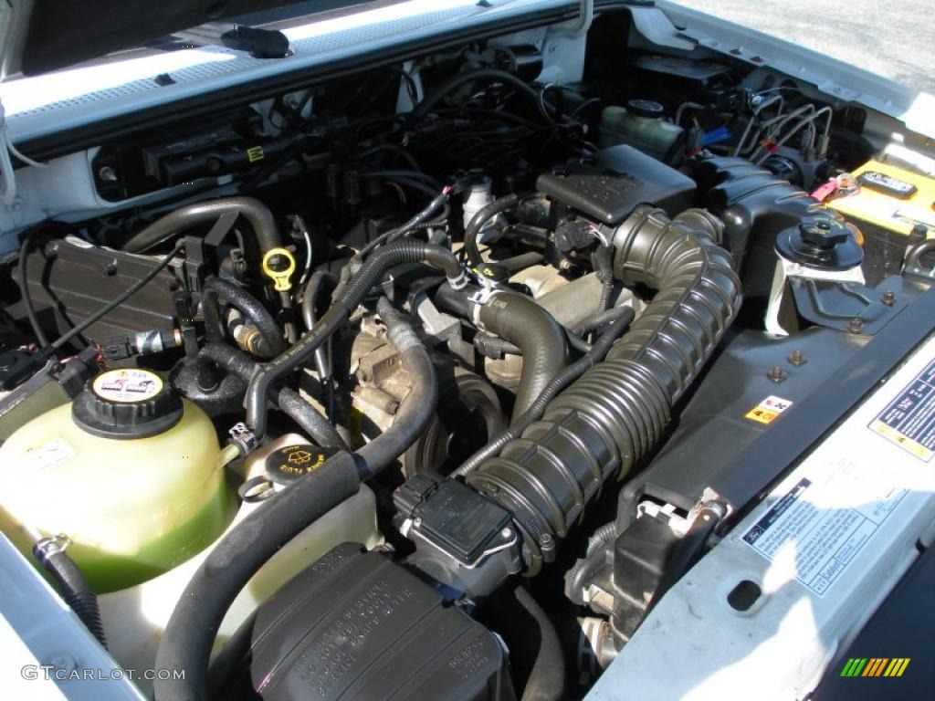 2001 Ford Ranger XLT Regular Cab Engine Photos