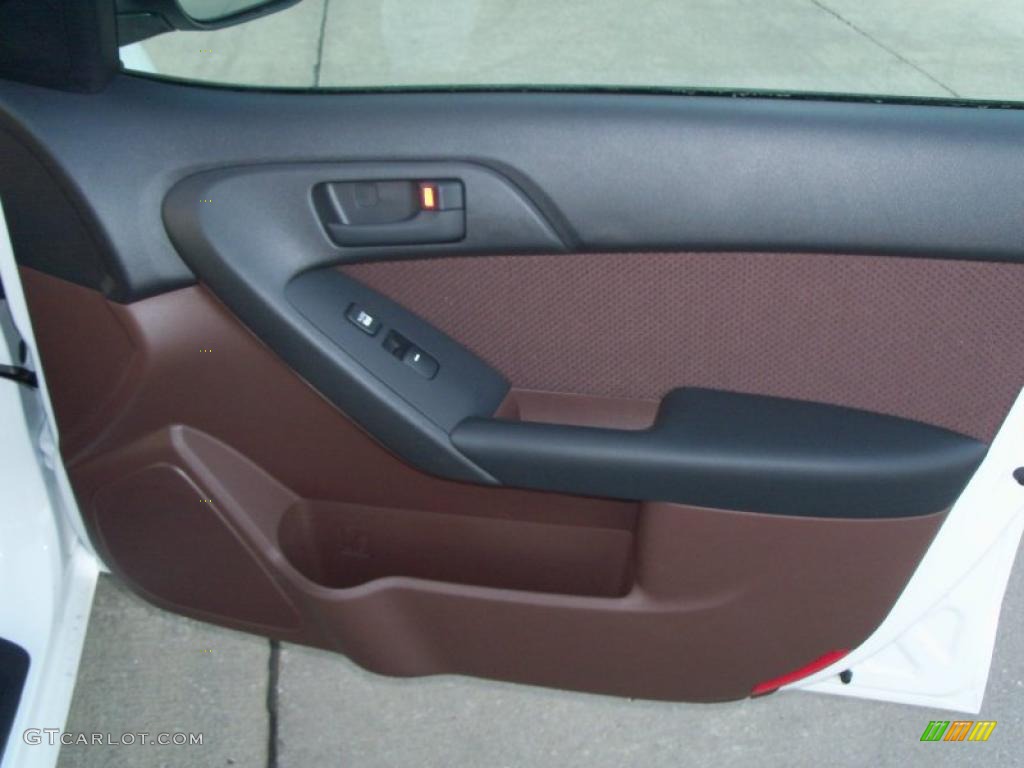 2011 Kia Forte EX Coffee Door Panel Photo #40415725