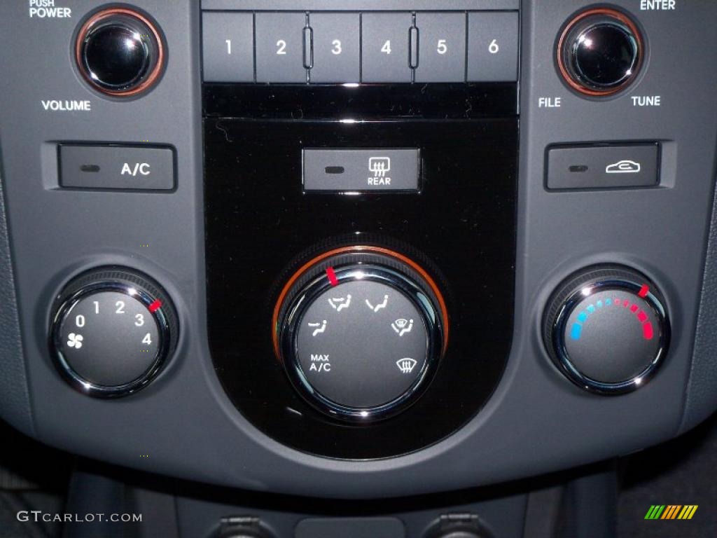 2011 Kia Forte EX Controls Photo #40416020
