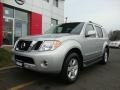 Silver Lightning - Pathfinder SE 4x4 Photo No. 1