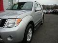 Silver Lightning - Pathfinder SE 4x4 Photo No. 7