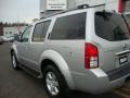 Silver Lightning - Pathfinder SE 4x4 Photo No. 8