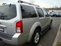 Silver Lightning - Pathfinder SE 4x4 Photo No. 9