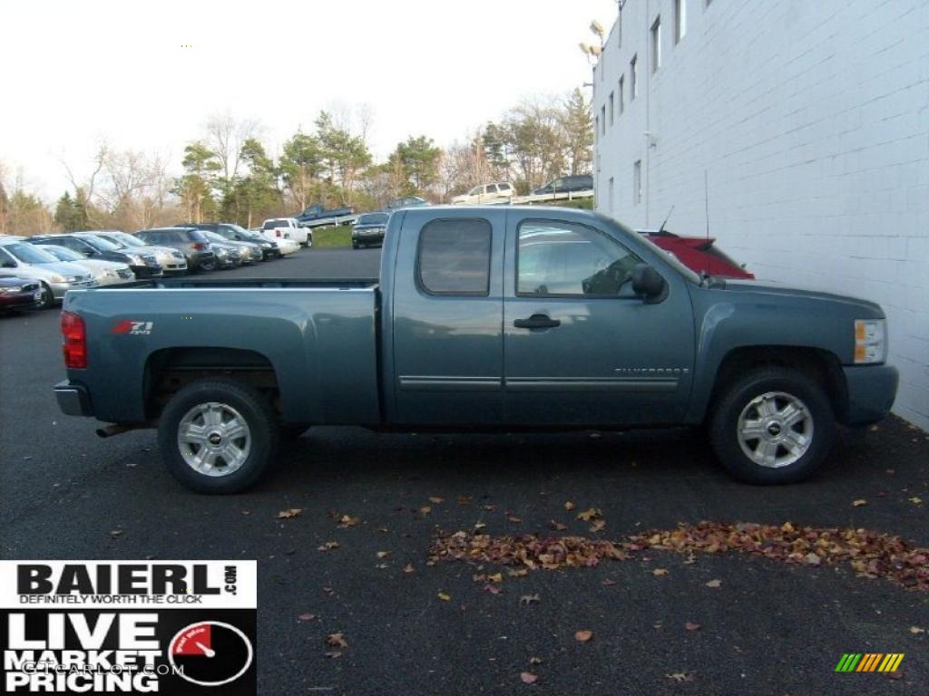 2009 Silverado 1500 LT Extended Cab 4x4 - Blue Granite Metallic / Ebony photo #1