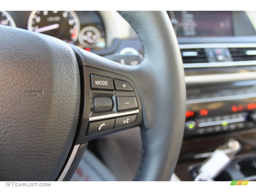 2009 BMW 7 Series 750Li Sedan Controls Photo #40420036