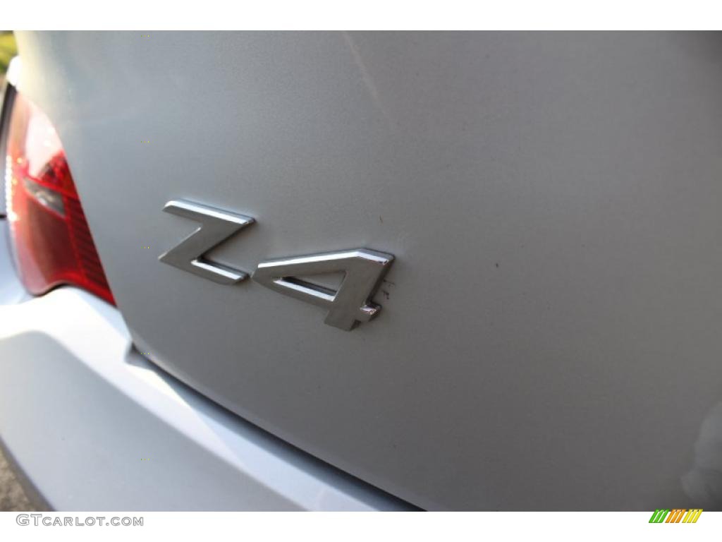 2007 BMW Z4 3.0si Coupe Marks and Logos Photo #40421116