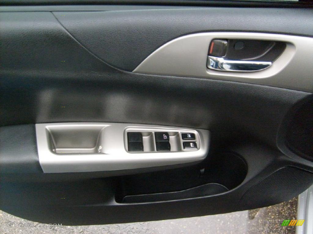 2010 Impreza 2.5i Premium Sedan - Spark Silver Metallic / Carbon Black photo #13