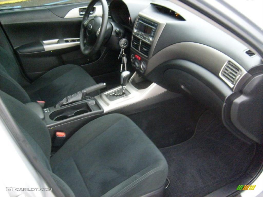 2010 Impreza 2.5i Premium Sedan - Spark Silver Metallic / Carbon Black photo #18