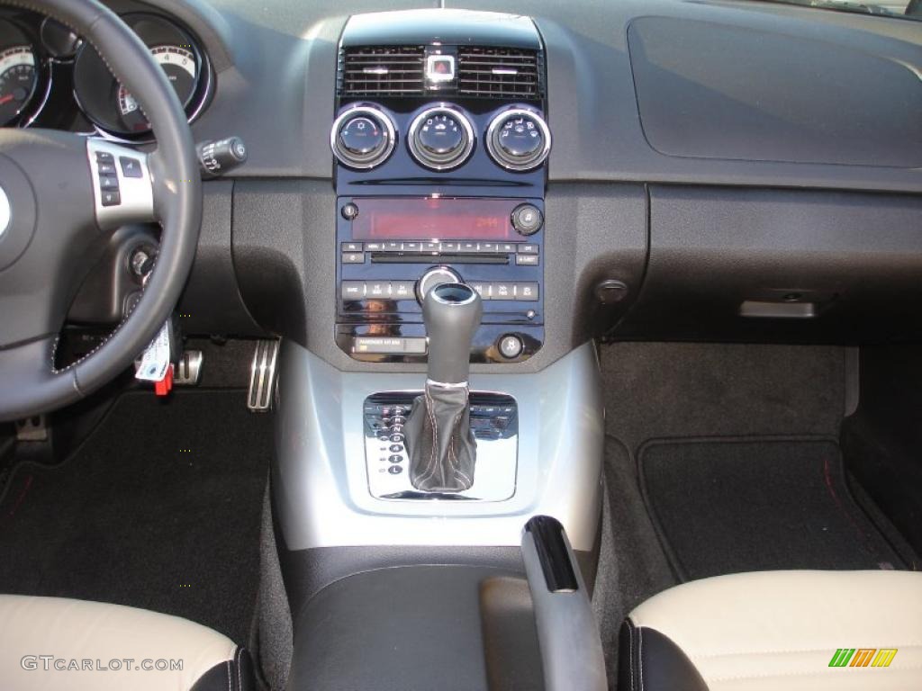 2008 Saturn Sky Red Line Roadster Controls Photo #40425644