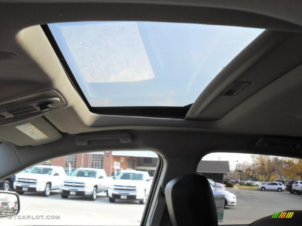 2011 Chevrolet Equinox LT Sunroof Photo #40426352